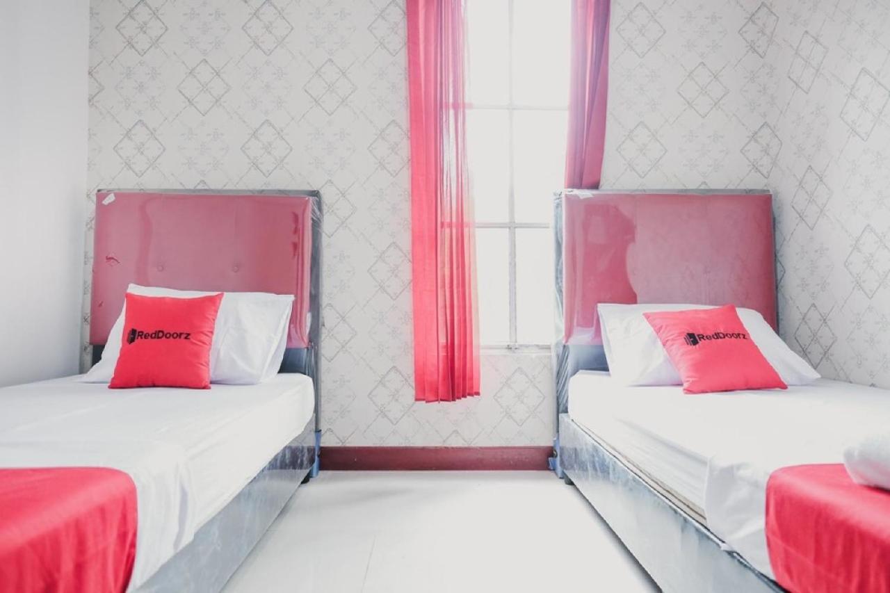Reddoorz Near Nagoya Hill Batam 4 Hotel Jodoh  Exterior photo